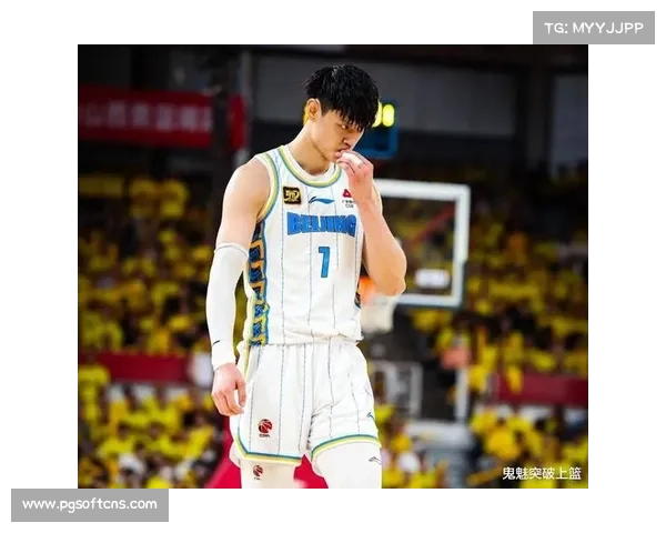名记曝曾凡博签约篮网!中国新星官宣冲击 NBA,合同细节与伤病隐情全解析 名记曝曾凡博签约篮网!中国新星官宣冲击 NBA,合同细节与伤病隐情全解析